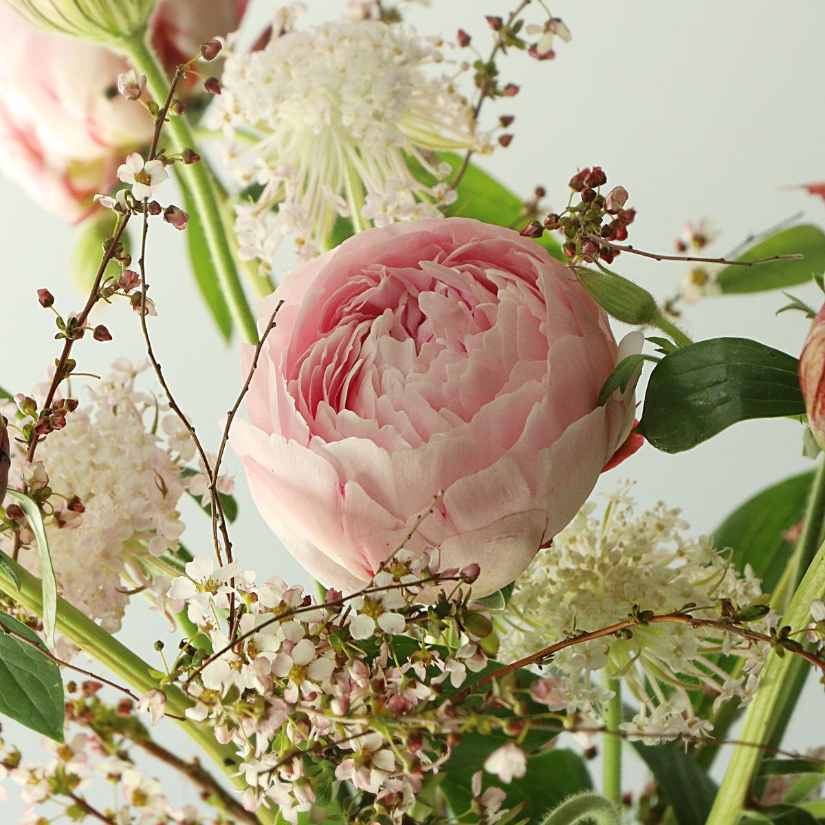 부드럽게 흐르는
로맨틱 레이어